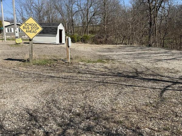 2037 Larry Drive, Brooklyn, IA 52211