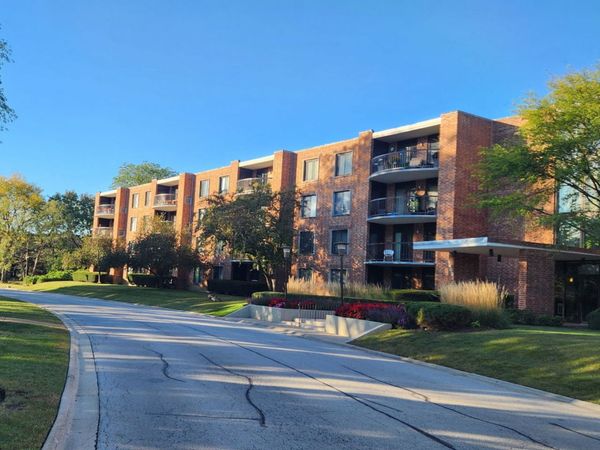 1605 E Central Road , Unit 410B, Arlington Heights, IL 60005