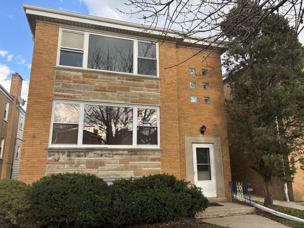 5555 N Mango Avenue, Unit 1, Chicago, IL 60630