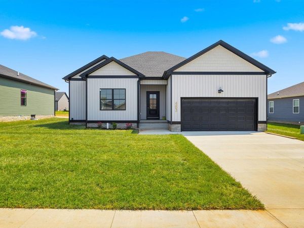 463 White Dogwood Drive , Bowling Green, KY 42101
