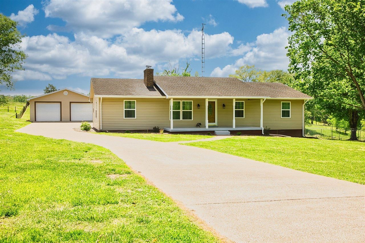 7675 Cemetery Road, Bowling Green, KY 42103 Main Photo