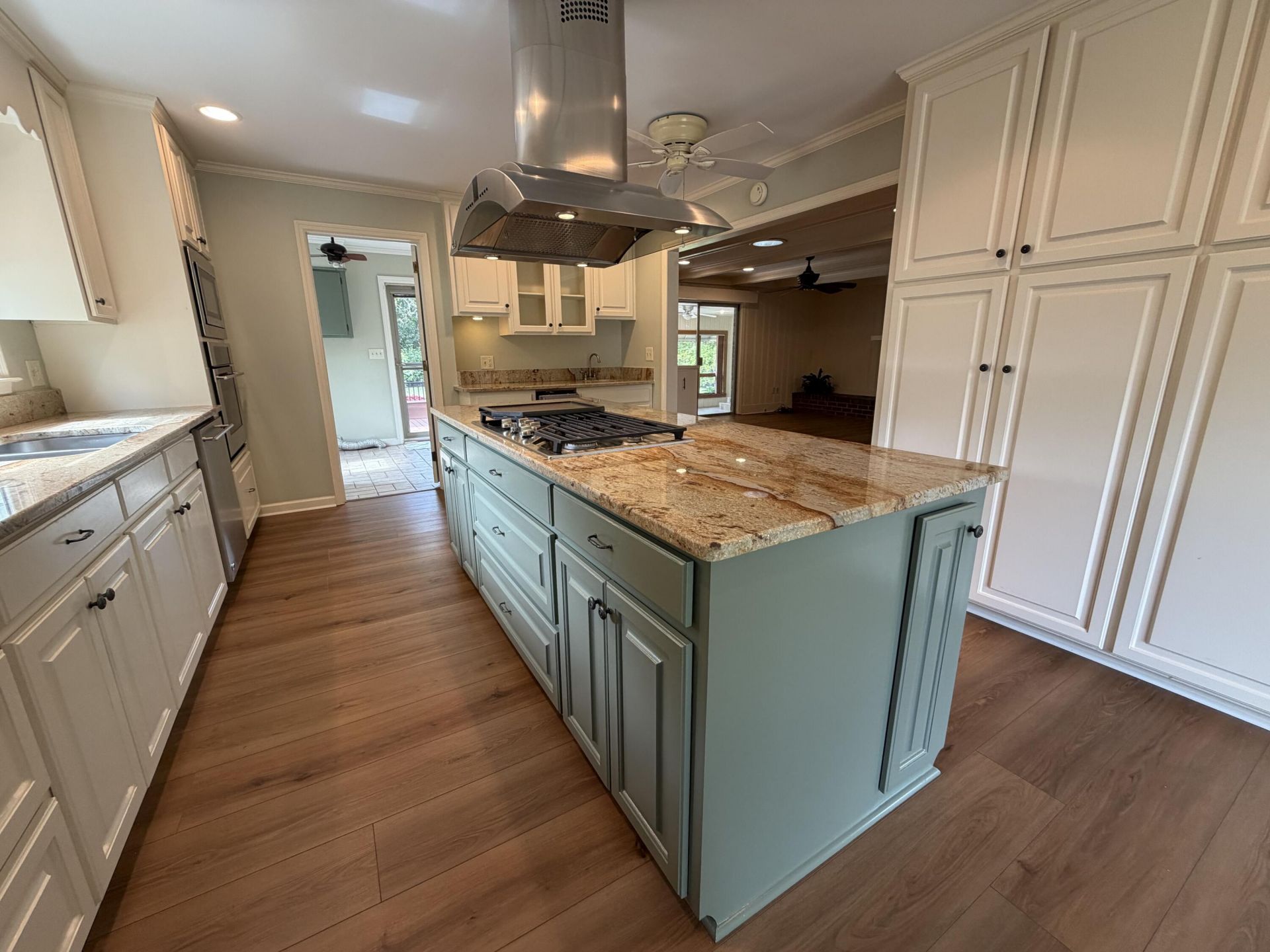 1117 Gilmore Avenue Photo 13