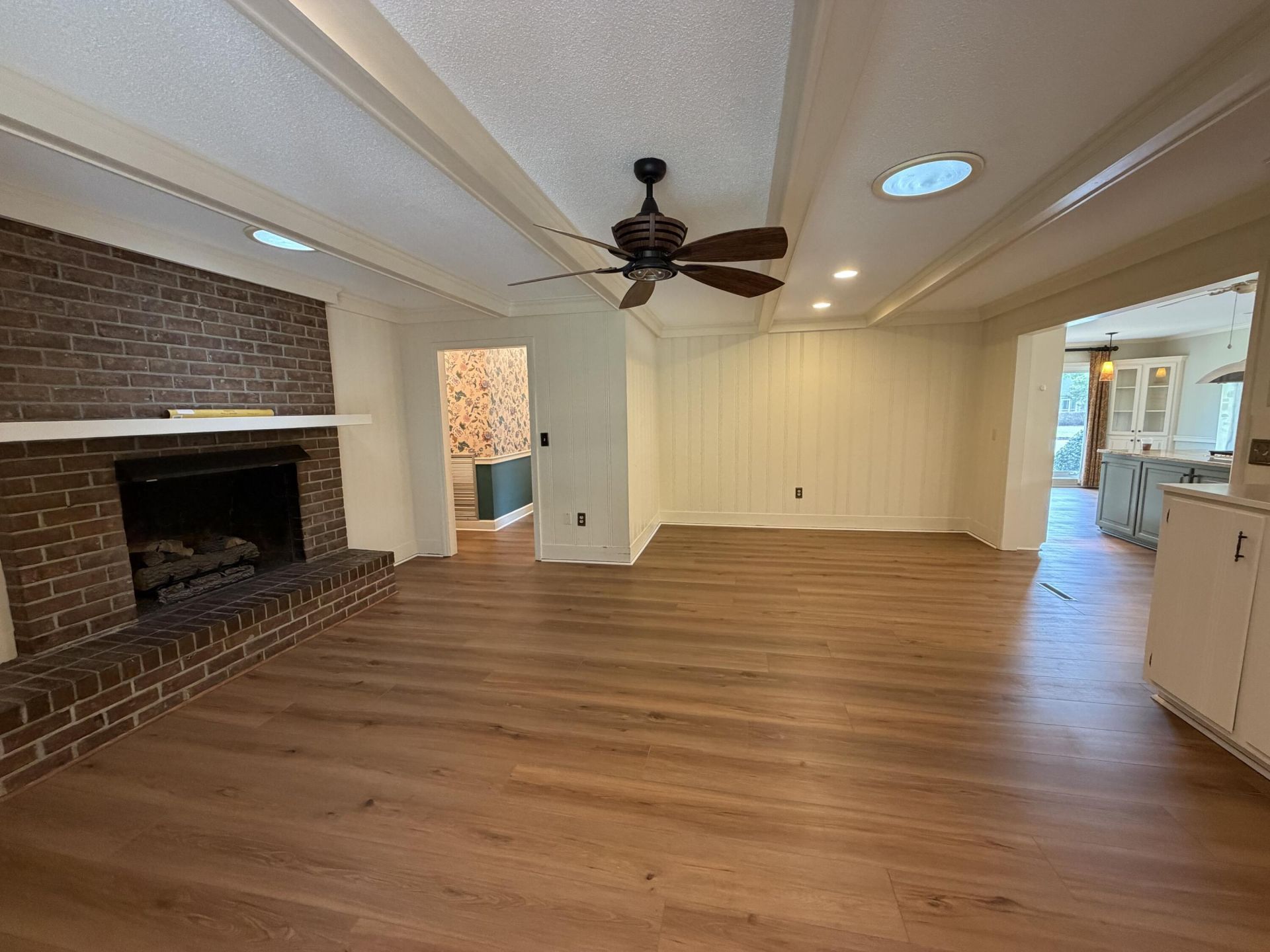 1117 Gilmore Avenue Photo 18