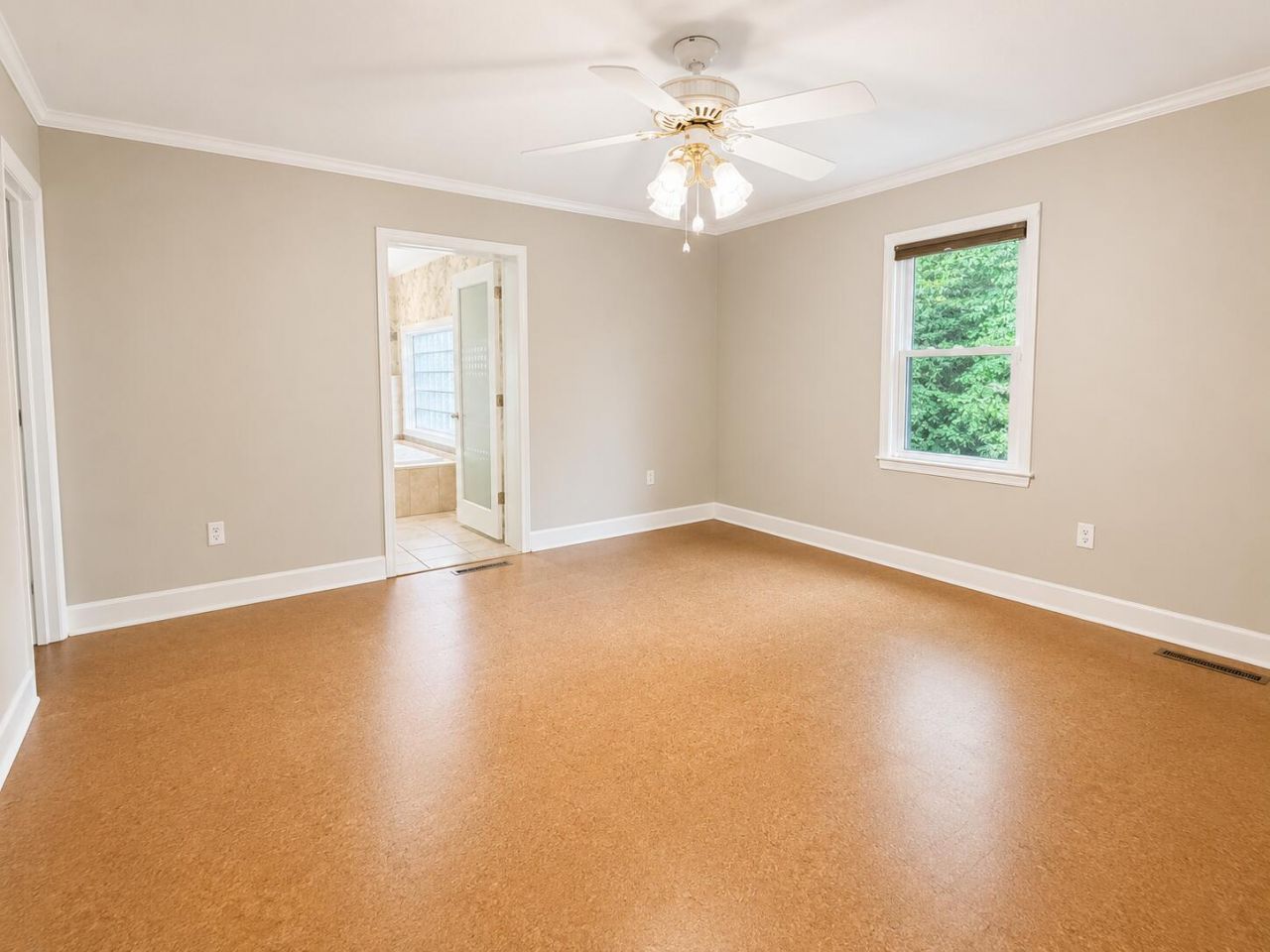 1117 Gilmore Avenue Photo 20