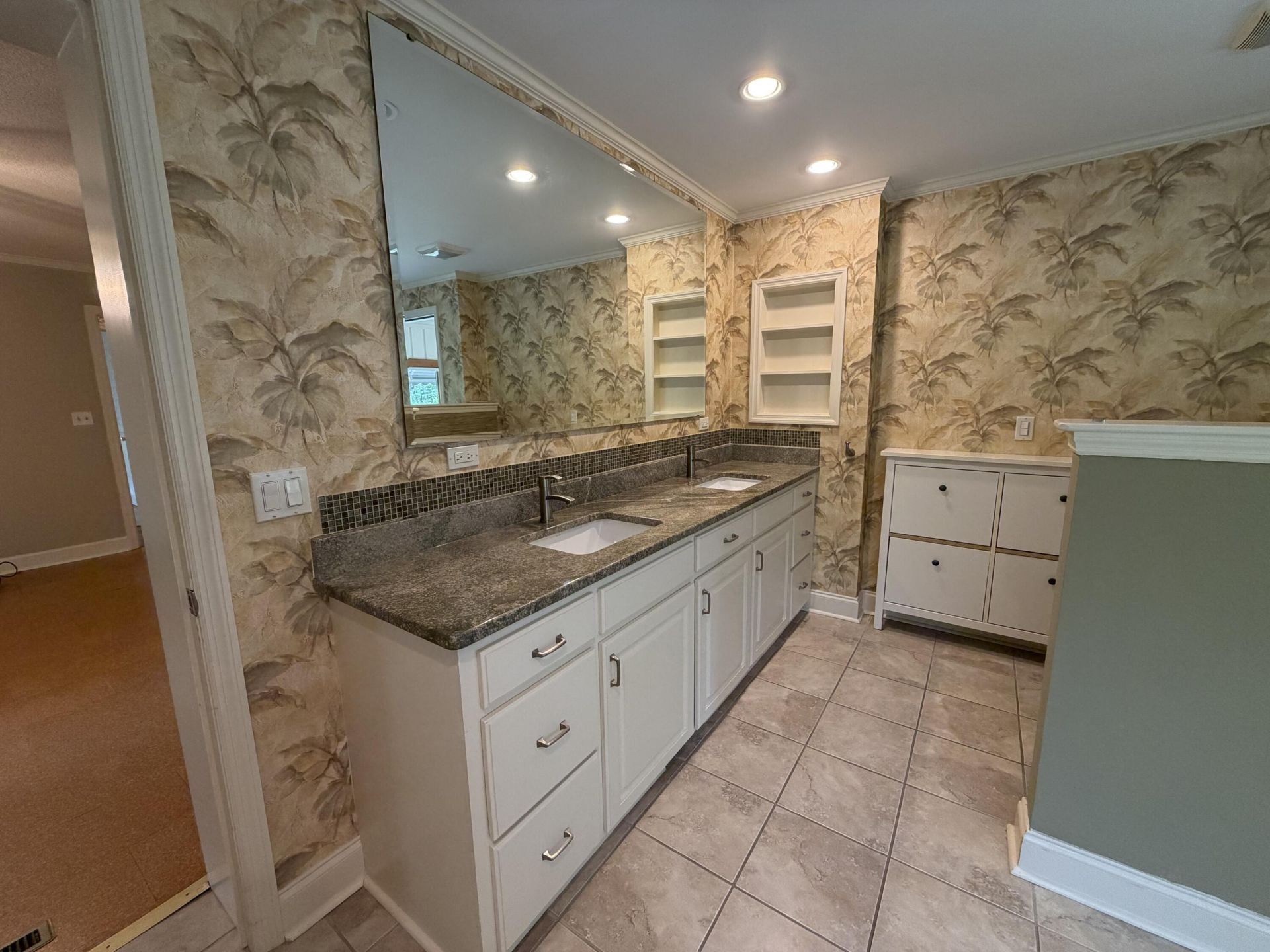 1117 Gilmore Avenue Photo 30