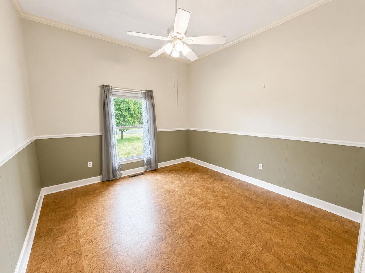 1117 Gilmore Avenue Photo 31