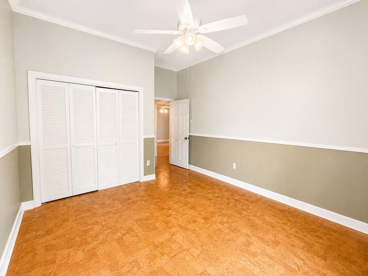 1117 Gilmore Avenue Photo 32