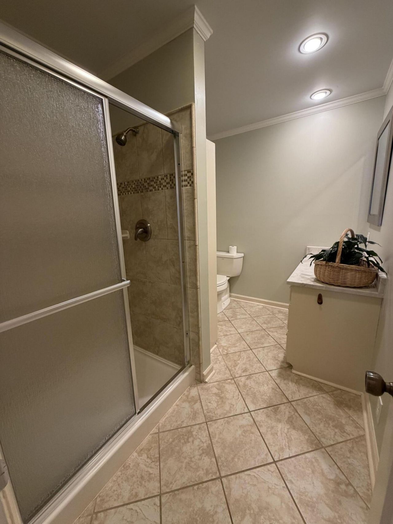 1117 Gilmore Avenue Photo 37