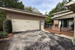 1117 Gilmore Avenue photo 4