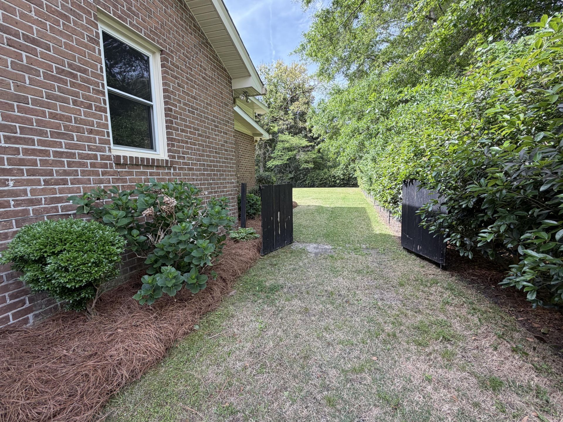 1117 Gilmore Avenue Photo 7