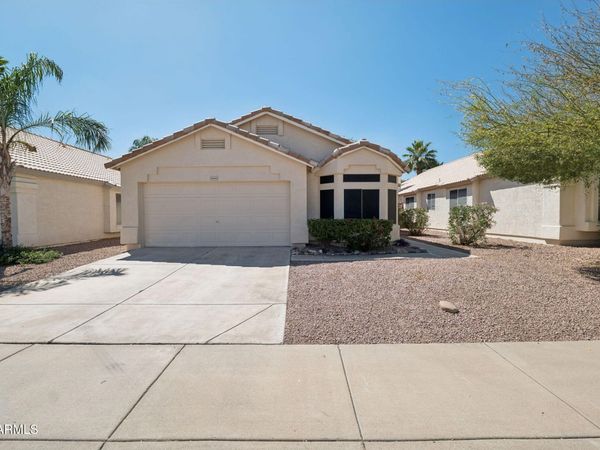 18642 N 42ND Street, Phoenix, AZ 85050