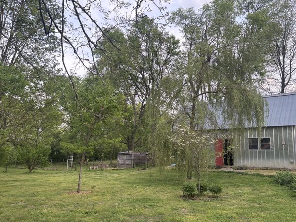 1441 Long Hollow Pike, Gallatin, TN 37066