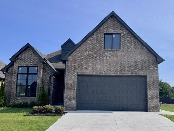3707 W Laredo Place, Broken Arrow, OK 74012