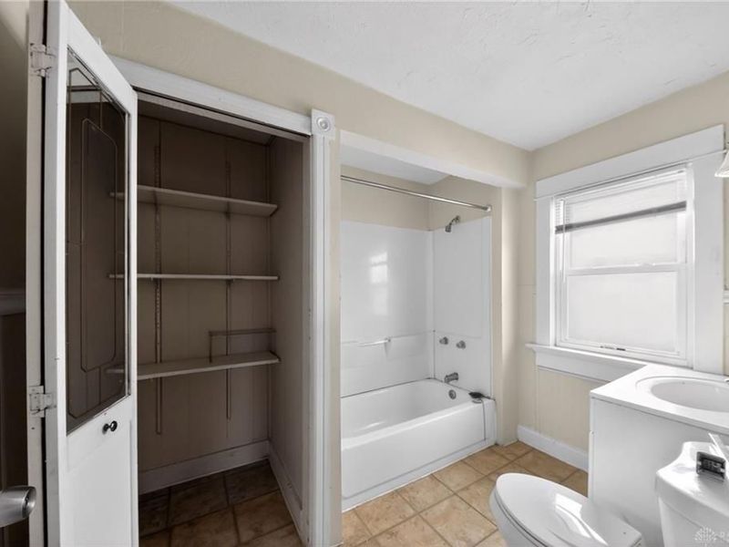 2532 Ravenwood Avenue, Dayton, OH 45406 Photo 19