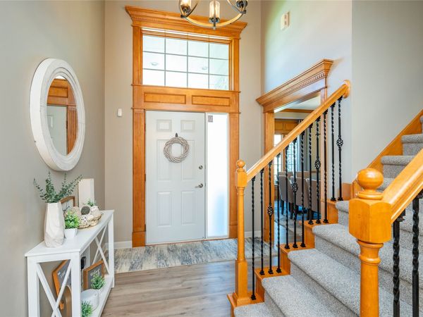 4102 Belair Drive, Urbandale, IA 50323