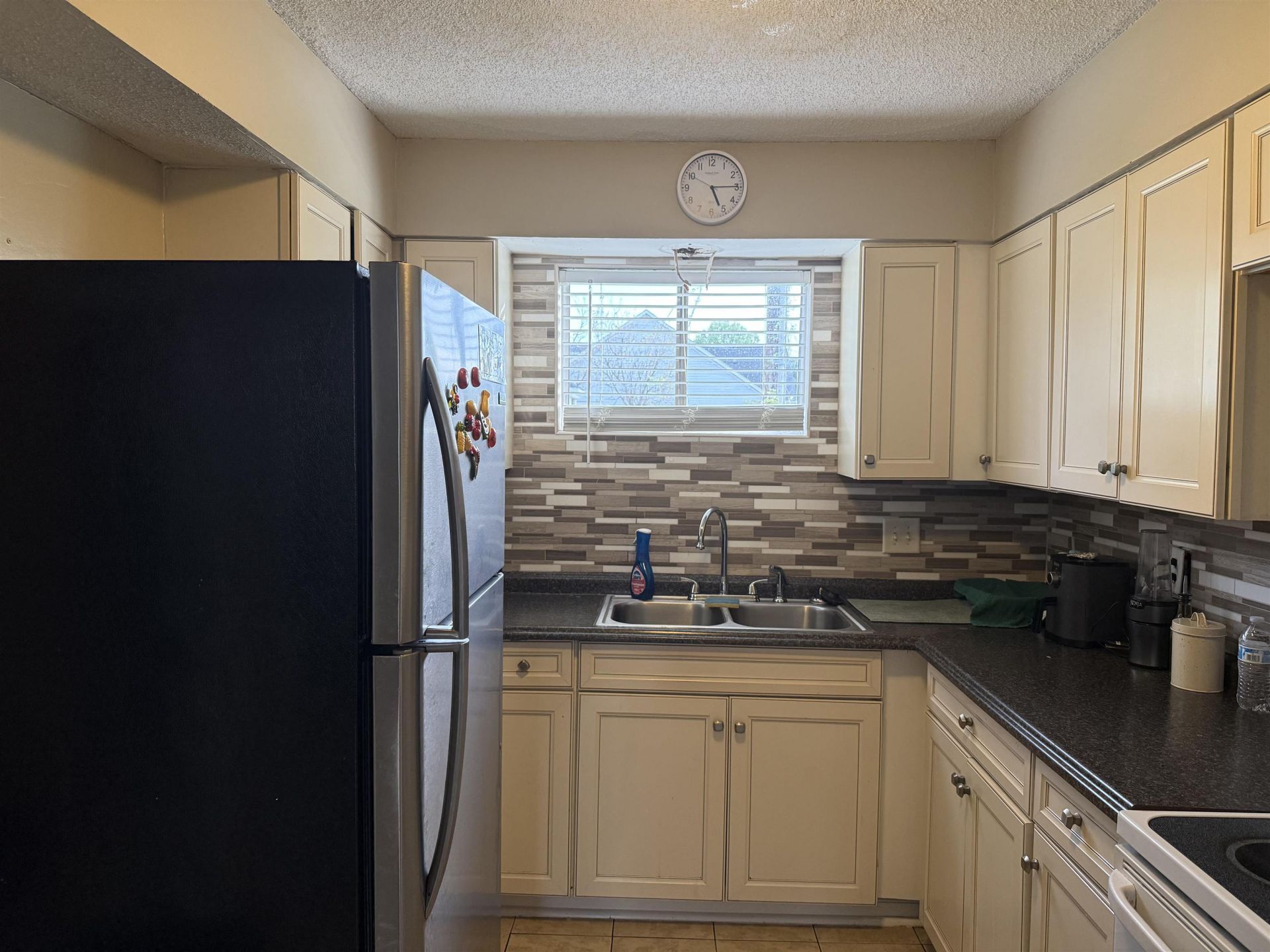 2000 Greens Blvd. Photo 10