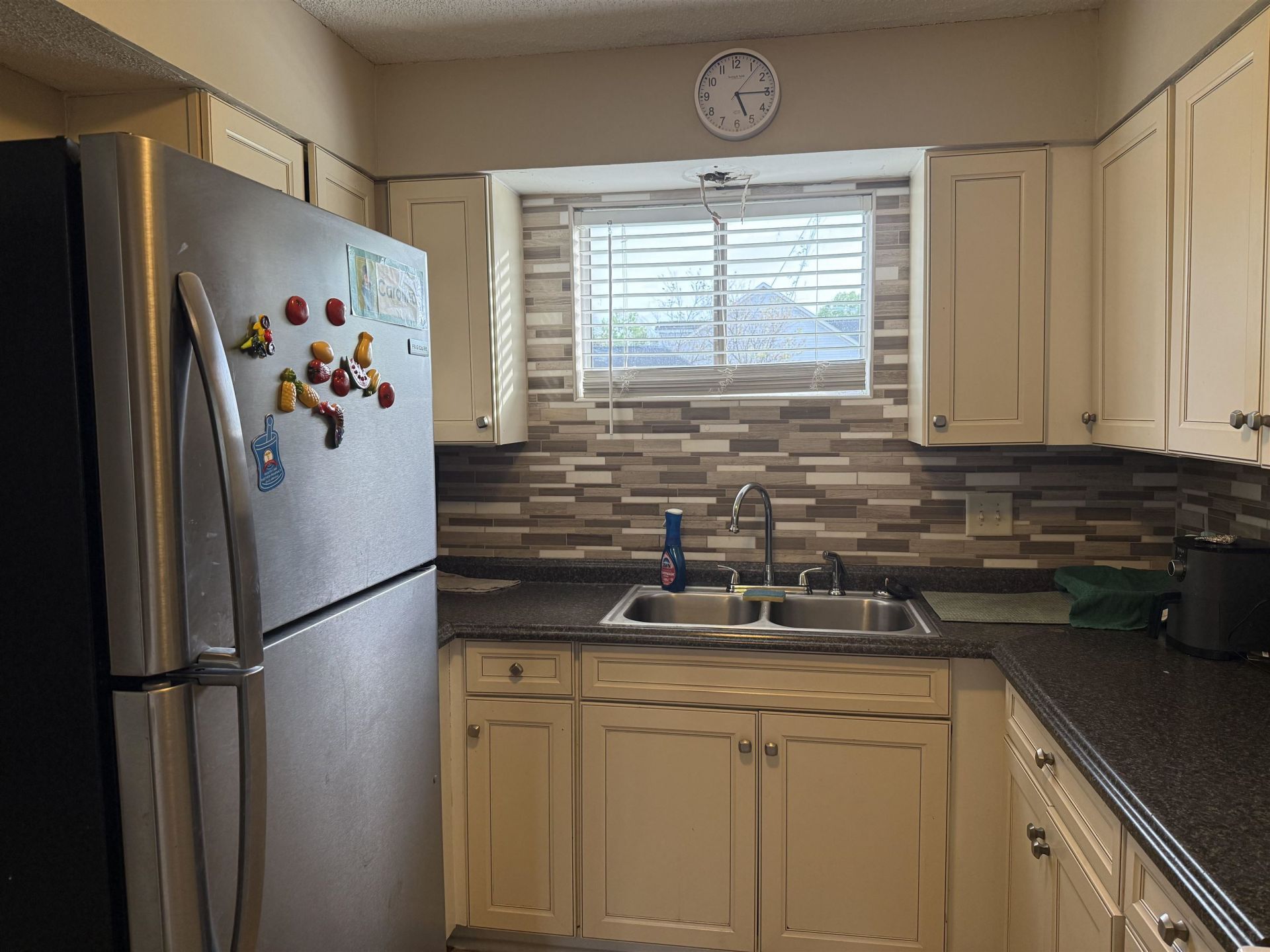 2000 Greens Blvd. Photo 11