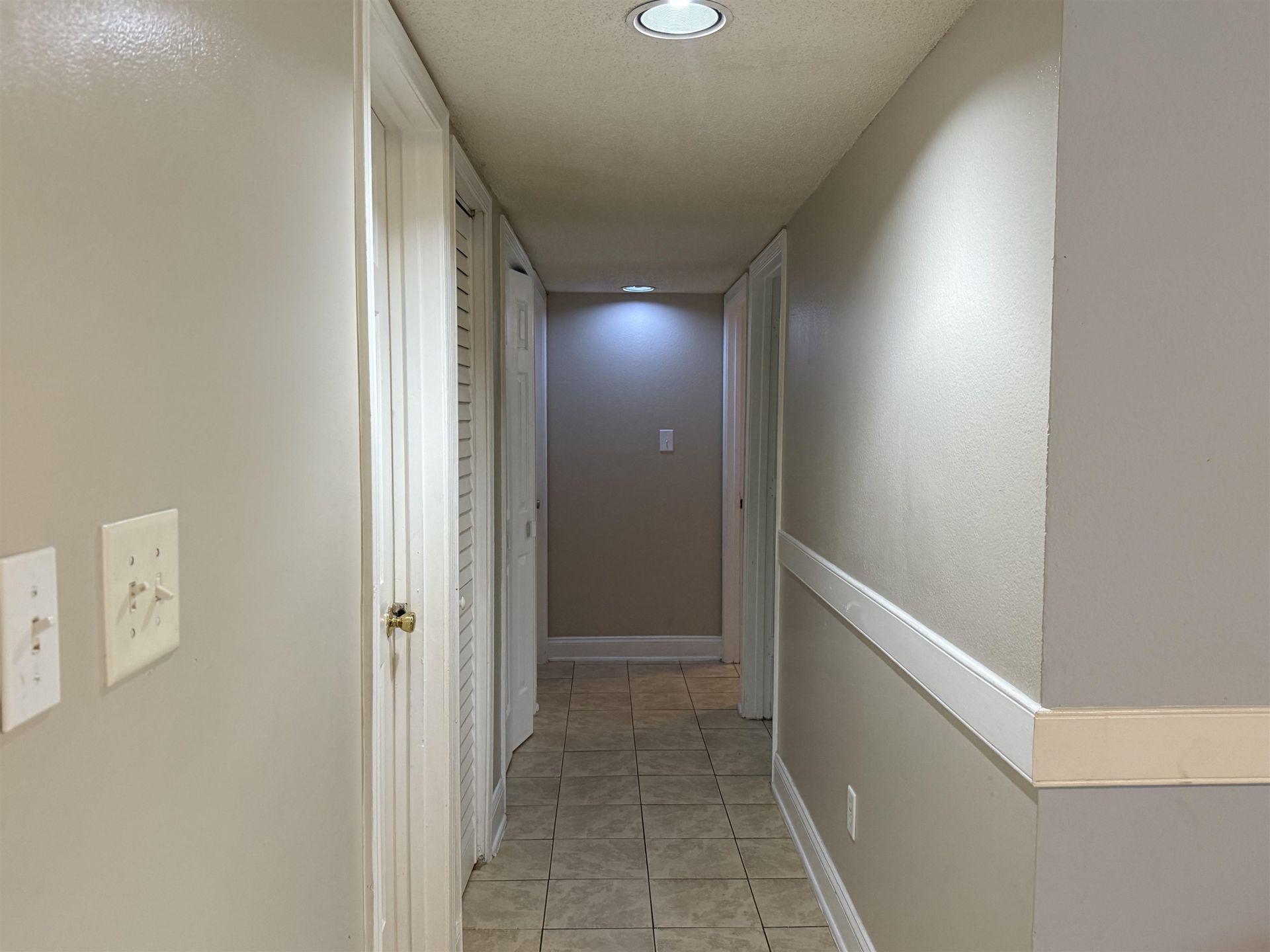 2000 Greens Blvd. Photo 17