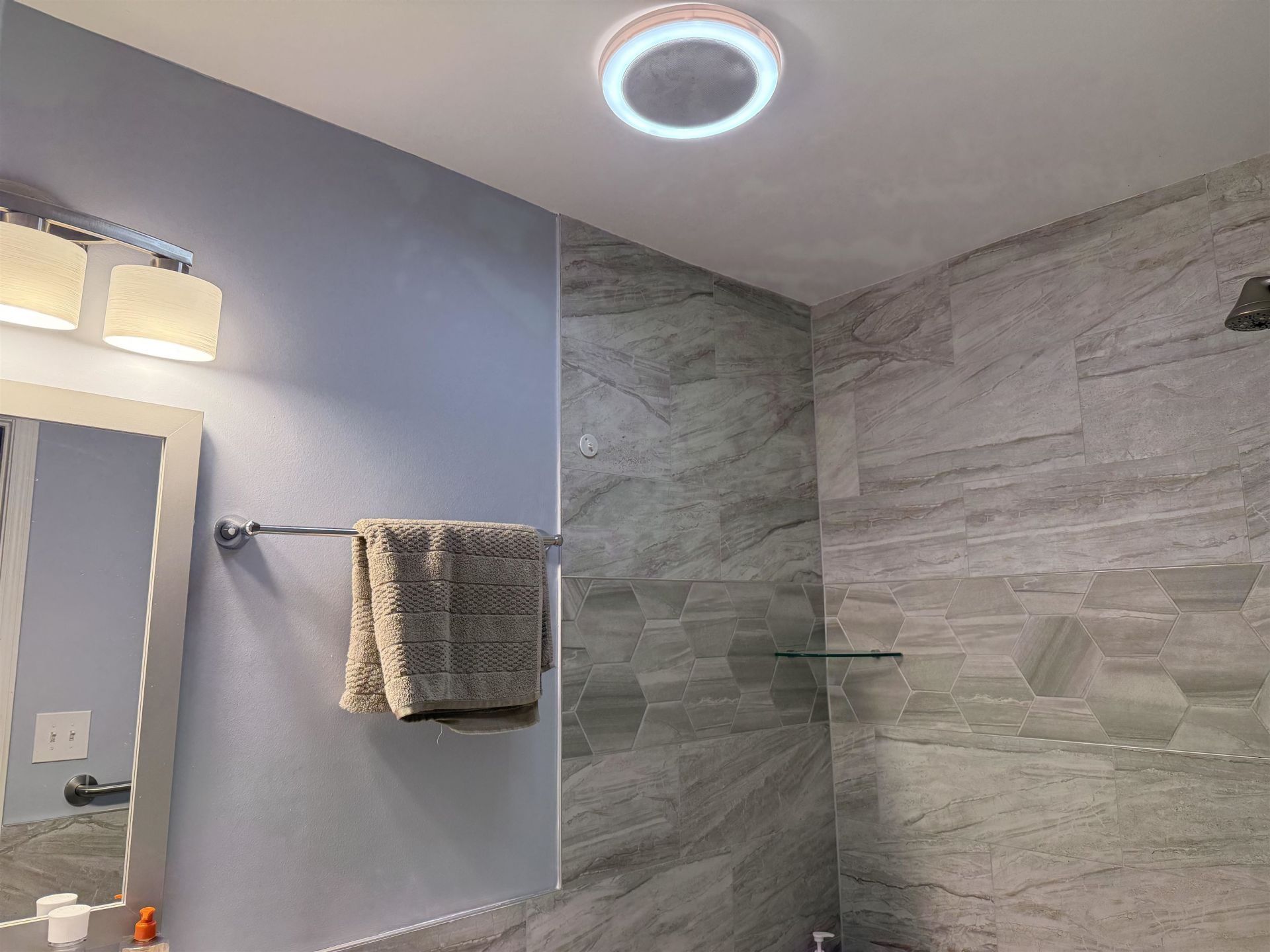 2000 Greens Blvd. Photo 22