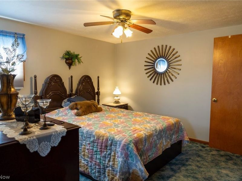 404 Heatherwood Street SW, North Canton, OH 44720 Photo 12