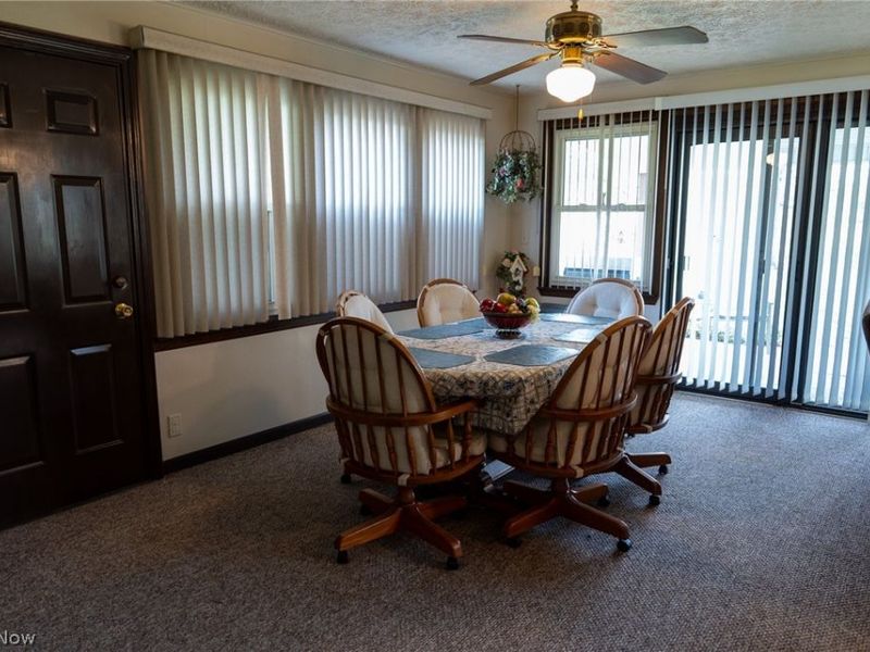 404 Heatherwood Street SW, North Canton, OH 44720 Photo 22