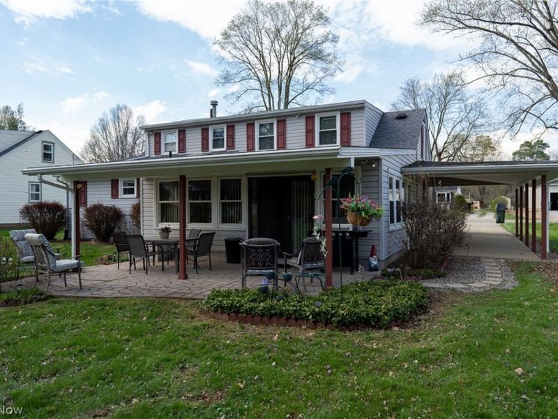 404 Heatherwood Street SW, North Canton, OH 44720 Photo 24