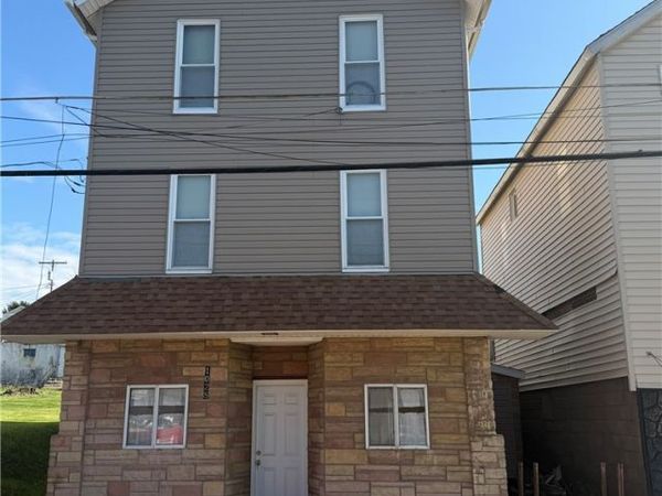 1028 Main St, Republic, PA 15475