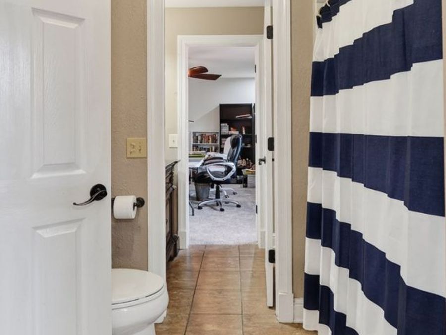 Property Image 38