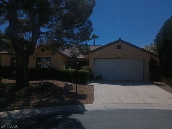 5605 Bay Shore Circle, Las Vegas, NV 89130