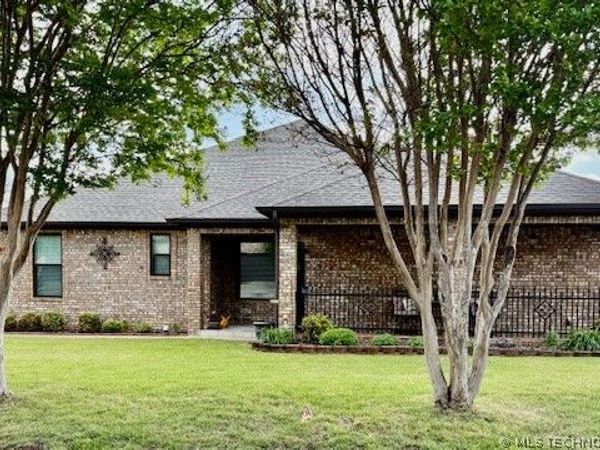 68 Overland Route Street, Ardmore, OK 73401