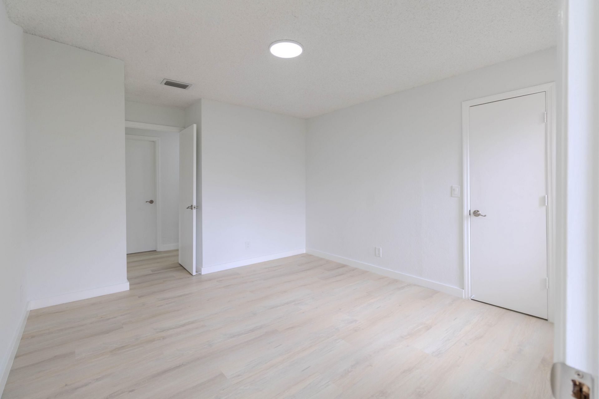 3350 Pinewalk Drive N, Unit 1418, Margate, FL 33063 Photo