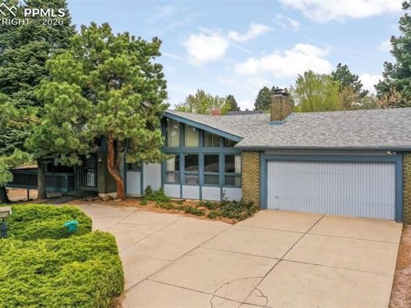 4302 Valli Vista Road, Colorado Springs, CO 80915