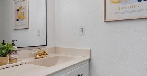 6931 Springmont Dr, Elk Grove, CA 95758 Photo