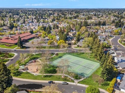 6931 Springmont Dr, Elk Grove, CA 95758 Photo