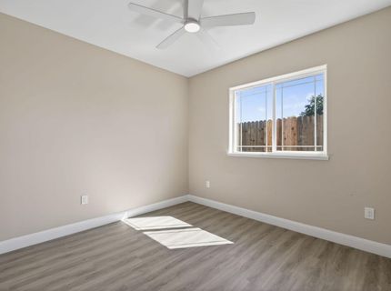 5967 Cortes Ct #b, Unit B, Sacramento, CA 95824 Photo