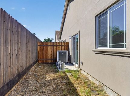 5967 Cortes Ct #b, Unit B, Sacramento, CA 95824 Photo