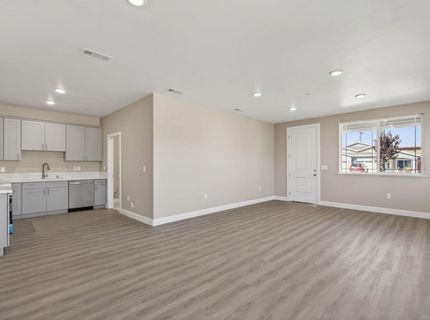 5967 Cortes Ct #b, Unit B, Sacramento, CA 95824 Photo