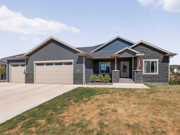 5816 CLOUD PEAK DR, Rapid City, SD 57702