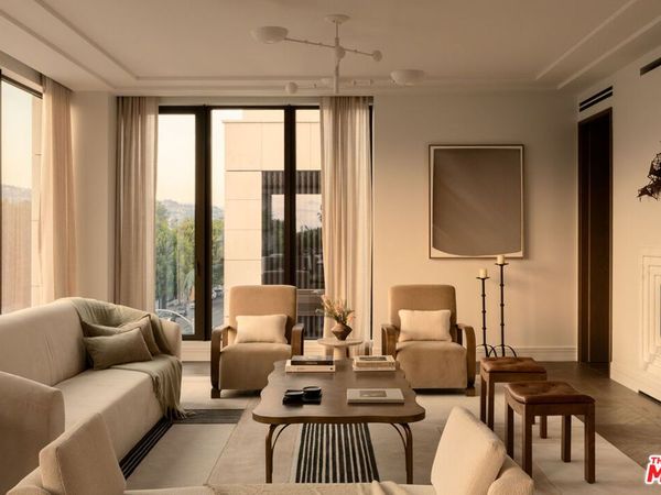 9900 S Santa Monica Boulevard, Unit PHE, Beverly Hills, CA 90212