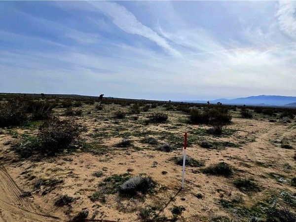 22500 Avenue M, Lancaster, CA 93535