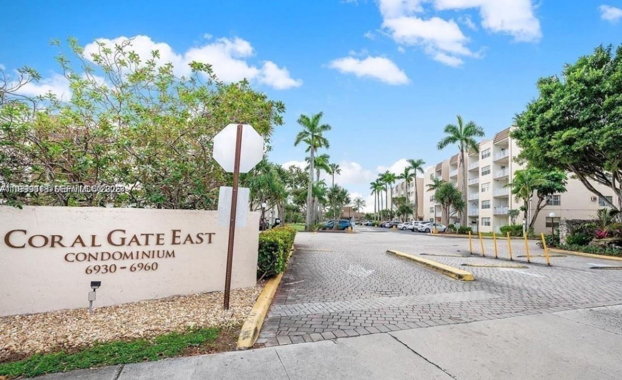 6950 Miami Gardens Dr, Unit 2-503, Hialeah, FL 33015 Main Photo