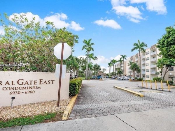 6950 Miami Gardens Dr, Unit 2-503, Hialeah, FL 33015