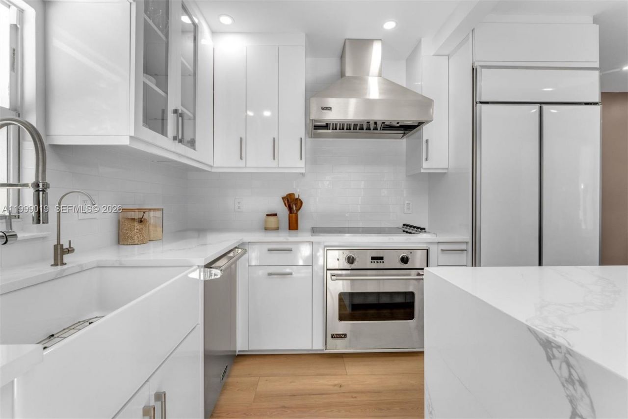 3951 Park Dr, Miami, FL 33133 Photo