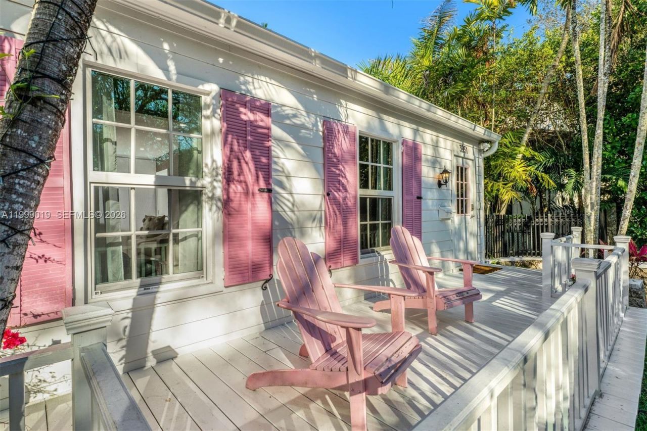 3951 Park Dr, Miami, FL 33133 Photo