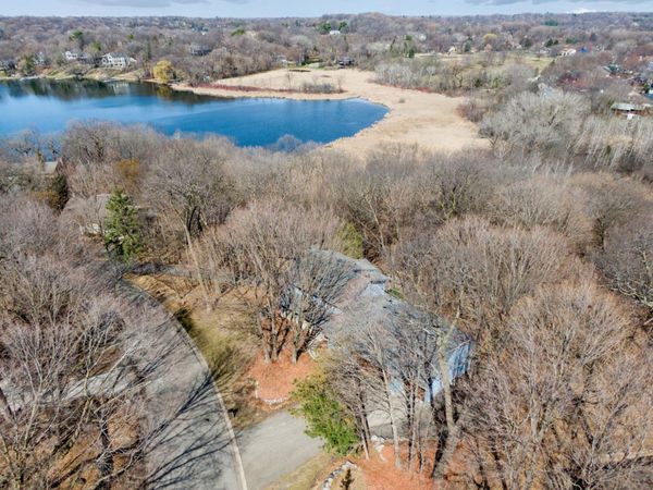 151 Choctaw Circle, Chanhassen, MN 55317