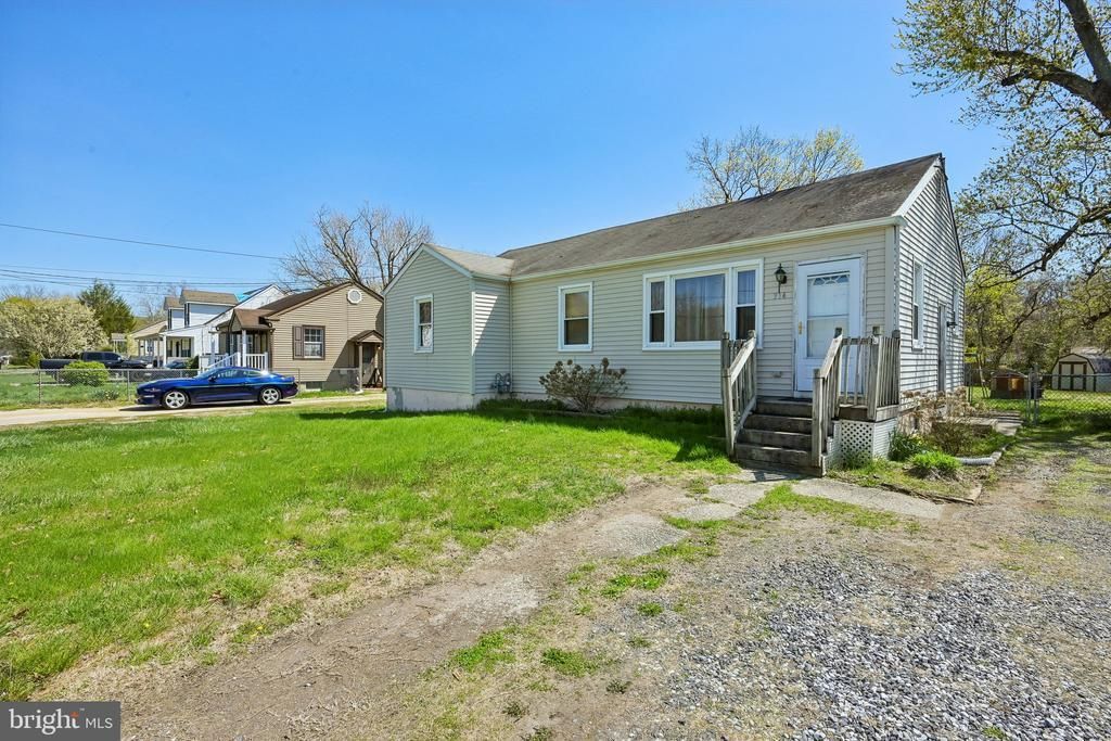 314 Lake Avenue, Williamstown, NJ 08094 Main Photo