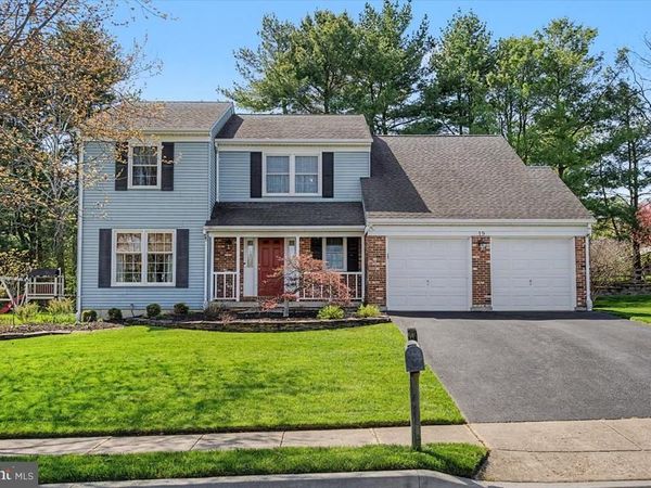 19 COUNTRY HILLS DRIVE, NEWARK, DE 19711