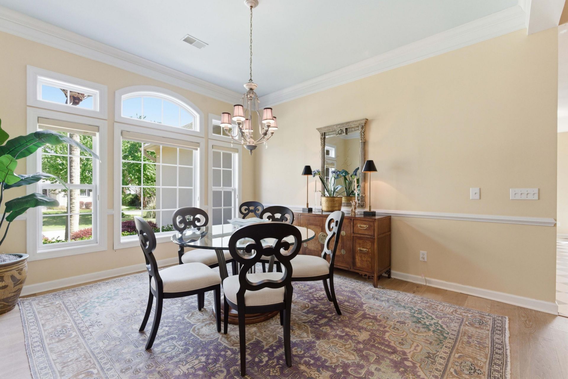 1596 Oakhurst Drive Photo 11