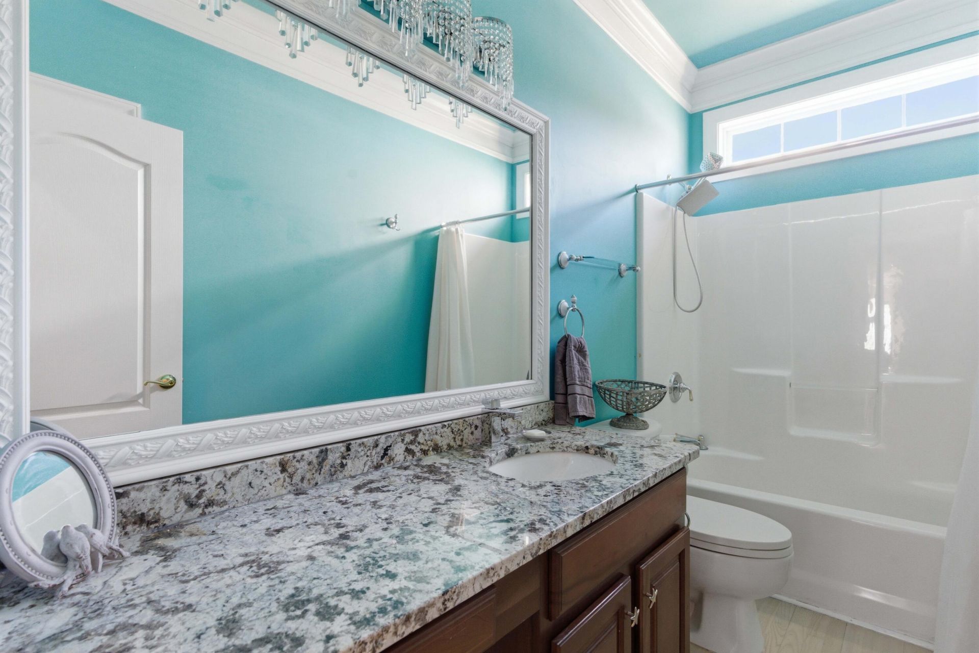 1596 Oakhurst Drive Photo 19