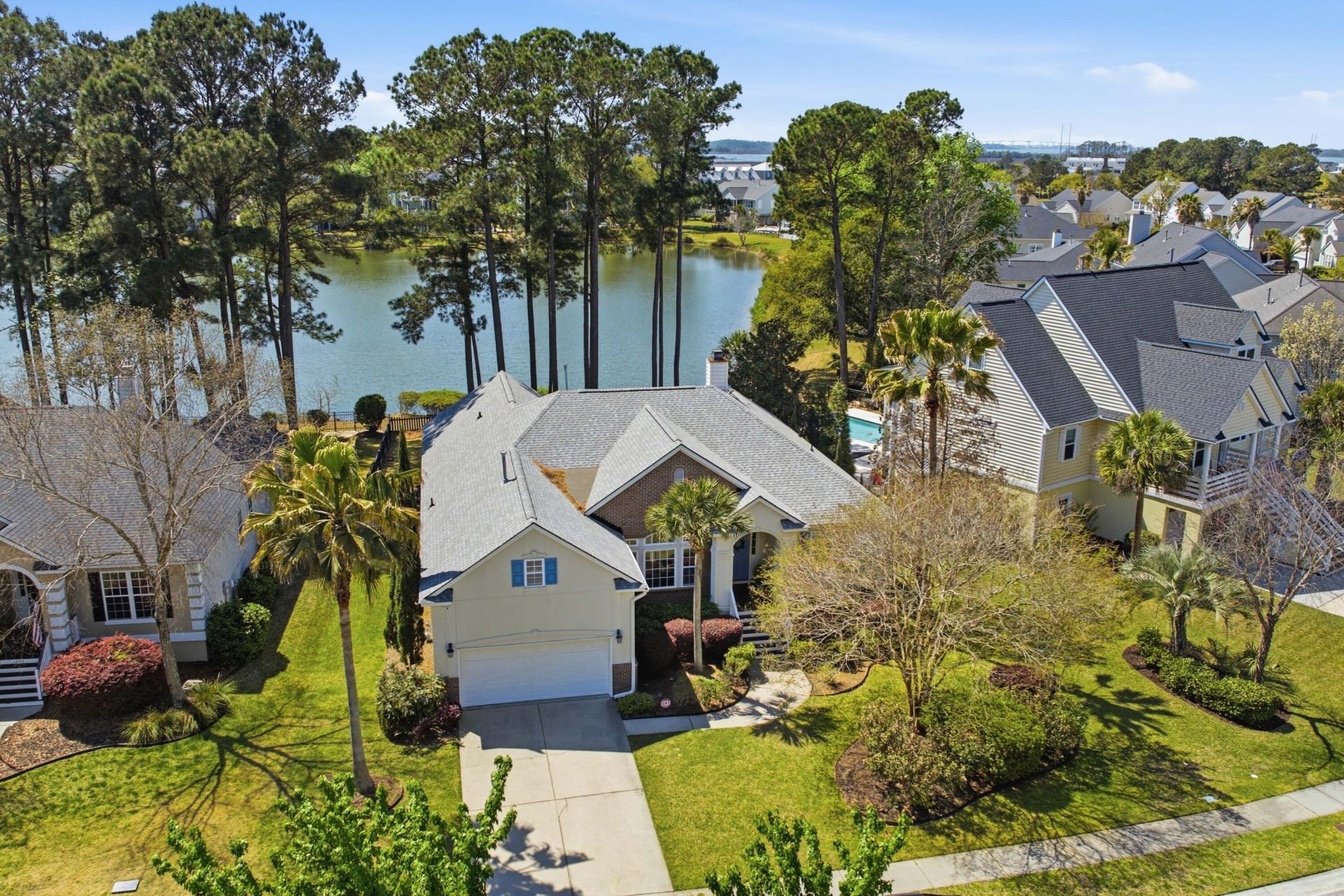 1596 Oakhurst Drive Photo 40